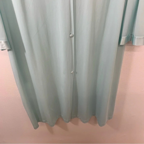 Vanity Fair Nylon Nightgown Large  Robe Button Front Pockets Embroidery Made USA - Picture 3 of 8